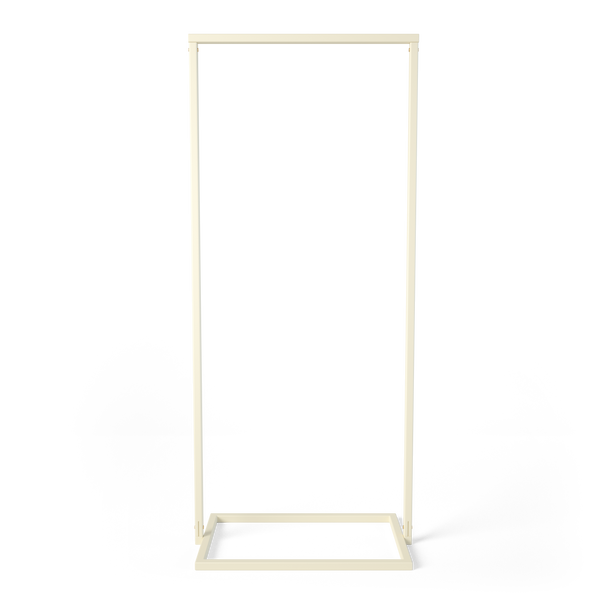 Frame Little x Tina Maria - Mat beige tøjstativ med firkantet bund