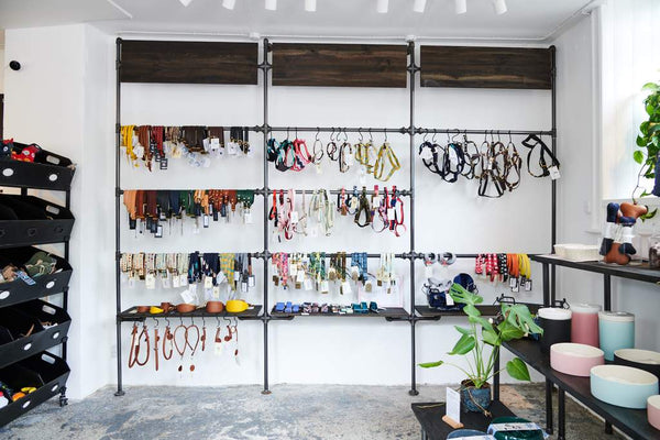 Skræddersyet butiksinventar - Hunni & RackBuddy