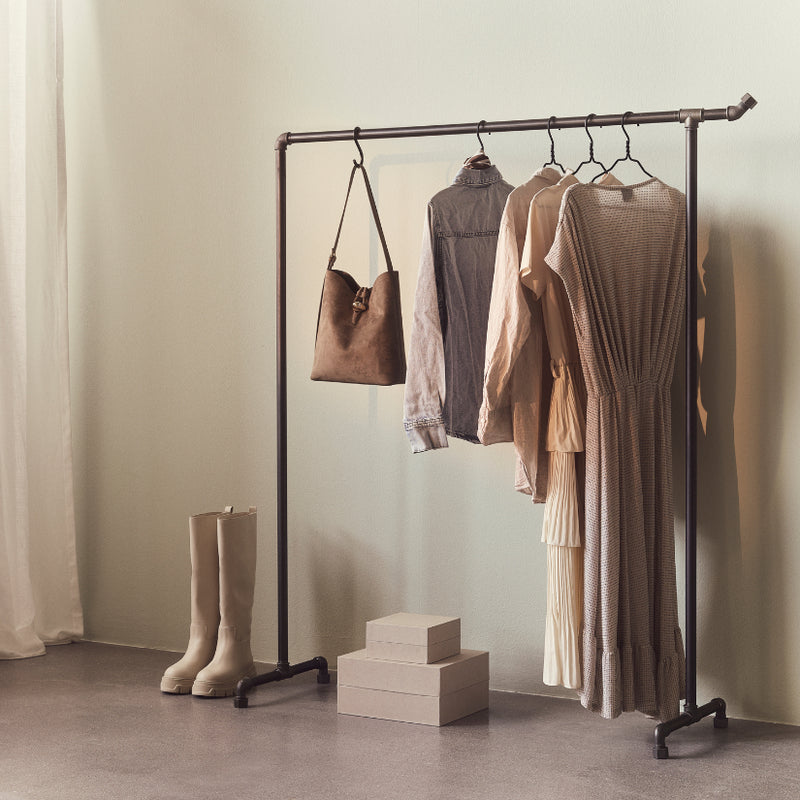 Original Bonnie - Industrielt tøjstativ design i vandrør med krog
